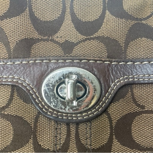 Coach Hampton Signature Handbag - Picture 3 of 5